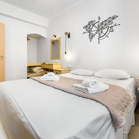 Semipuella Áyios Nikítas